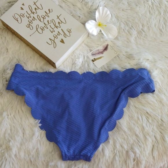 Jessica Simpson Small bottom swim suit - Picture 2 of 6